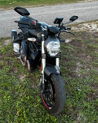 Ducati monster 821