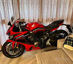 CBR 650 R Rossa