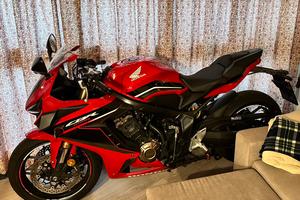 CBR 650 R Rossa