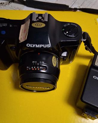 macchina fotografica Olympus OM 101 Power Focus