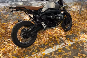 Bmw nine T