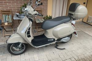 Vespa 310 GTS 310