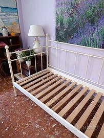Letto singolo in ferro bianco stile provenzale!