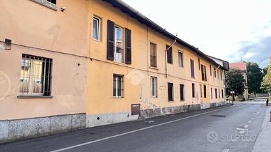 CASA DI CORTE A NOVATE MILANESE