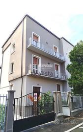 ATTICO RISTRUTTURATO CON ASCENSORE IN ZONA PARMA M