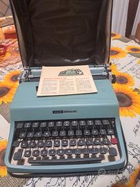 macchina da scrivere olivetti lettera 32