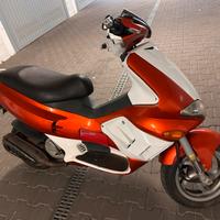 RUNNER -180 2T & RUNNER 200 4T