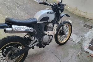 Dominator 650 scrambler