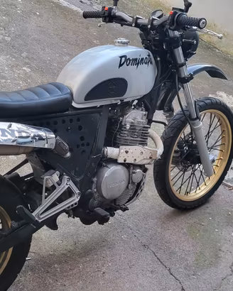 Dominator 650 scrambler