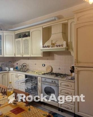 CADELBOSCO DI SOPRA (RE)- CASA INDIPENDENTE CON GI