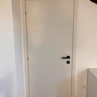 Porta a battente in legno NUOVA