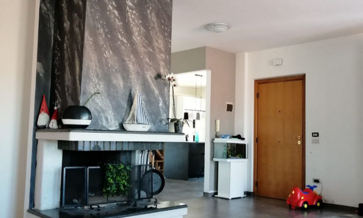 Ampio attico vista mare