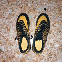 scarpe da capcetto