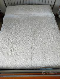 Coperta letto matrimoniale