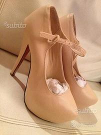 Scarpe con tacco e plateau champagne taglia 39