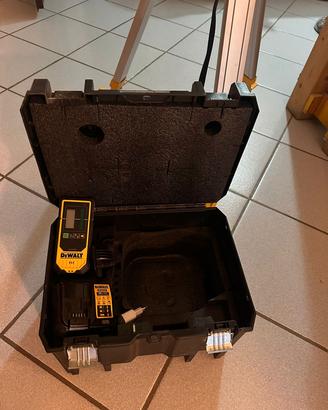 laser DeWalt 