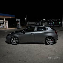 Alfa romeo giulietta 1.6 jtd sport 70000 km