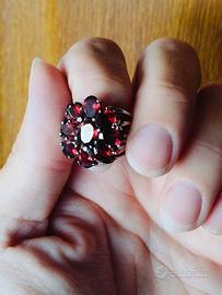 Anello argento con granato