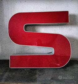 insegna lettera S
