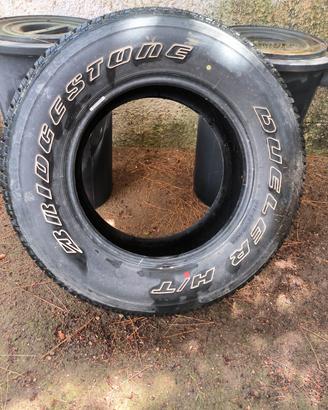 Pneumatico Bridgestone Dueler H/T