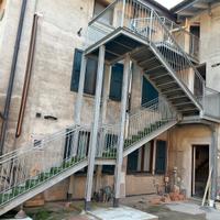 Scala esterna zincata