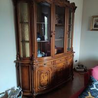 Credenza Vetrina Cristalleria massello intarsiato