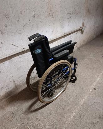 Sedia a rotelle Invacare (da REVISIONARE / RICICLO