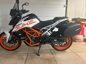 ktm duke 390
