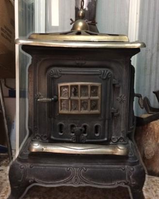Stufa a legna in ghisa in stile Parlor Stove