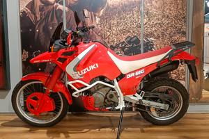 Suzuki DR 750 Big Mono - UNIPRO