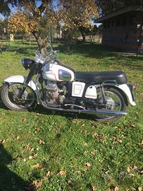 Moto guzzi v 7/700