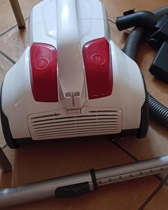 Aspirapolvere Hoover ciclone Lander. 
