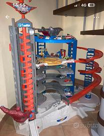 Pista hotwheels multipiano