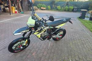 FANTIC 125  4 tempi performance