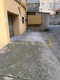 Posto auto via Carpison 4, Trieste