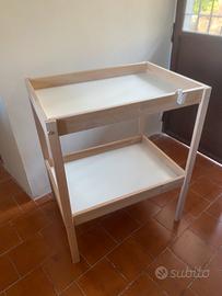 Fasciatoio ikea pari al nuovo con cuscino