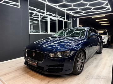 Jaguar XE 2.0 180CV Auto