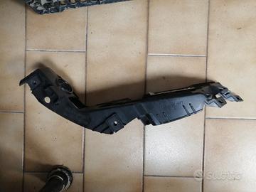 Guida lat. paraurti post. Dx Volkswagen Golf