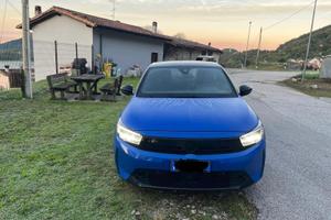 Opel Corsa GS  con 15.000 km