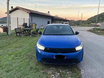 Opel Corsa GS  con 15.000 km