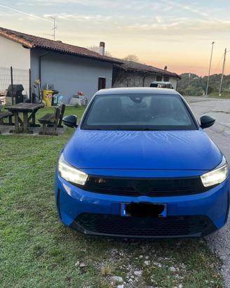 Opel Corsa GS  con 15.000 km