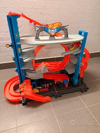 Divertentissimo Hot Wheels Ultimate Garage