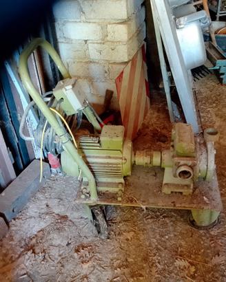 pompa  adescante acqua 