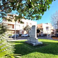 4 LOCALI A LATINA
