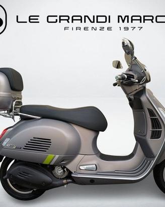 Vespa 300 GTS Super Tech