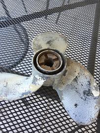 Elica x motore 25 envinrude vecchio mod