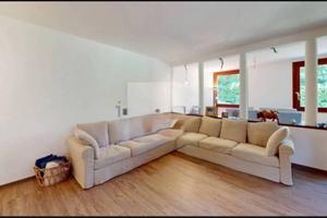 Villa di 230 m² con più di 5 locali a Soiano del L