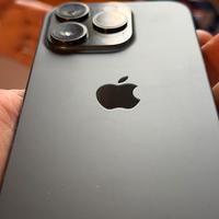 Iphone 15 pro 256 giga pari al nuovo