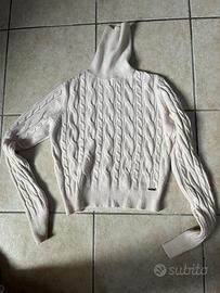 2 maglioni e un completo