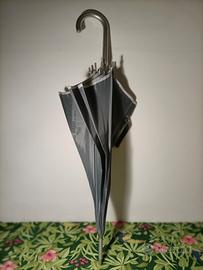 Ombrello leggerissimo con custodia a tracolla